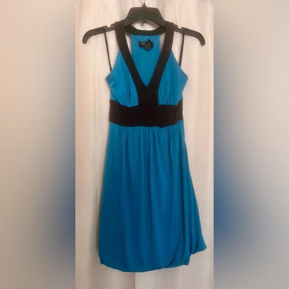 Alyn Paige Teal Halter Tunic Top Black Trim Size M